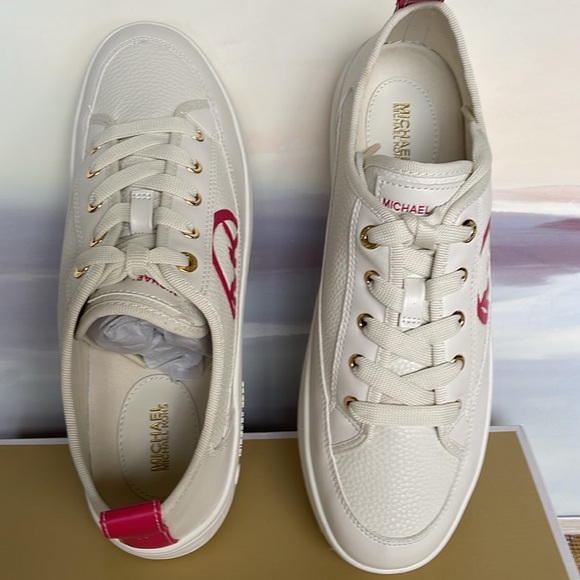 MICHAEL KORS SHEA LACE UP FAUX LEATHER
49R4SHFS1L
ELECTRIC PINK
 Sneakers - Picture 12 of 16